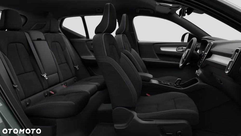 Volvo XC 40 B3 Plus Dark - 12