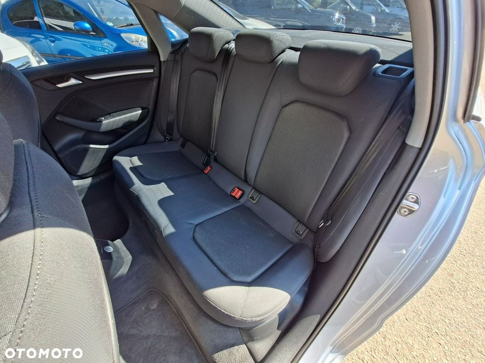 Audi A3 Limousine 35 TFSI Sport - 26