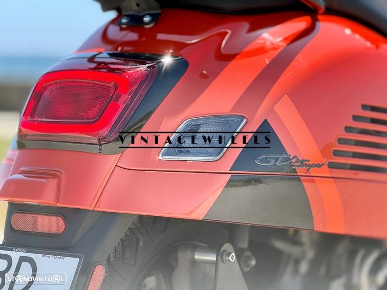 Vespa GTS Super GTS 300 Super - 18