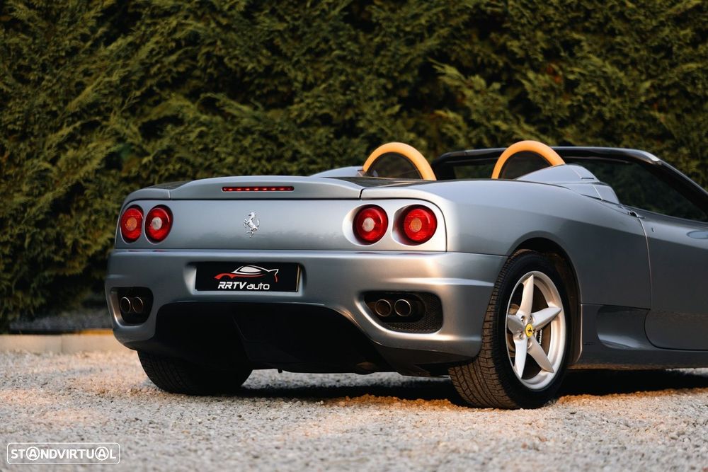 Ferrari 360 Spider - 16