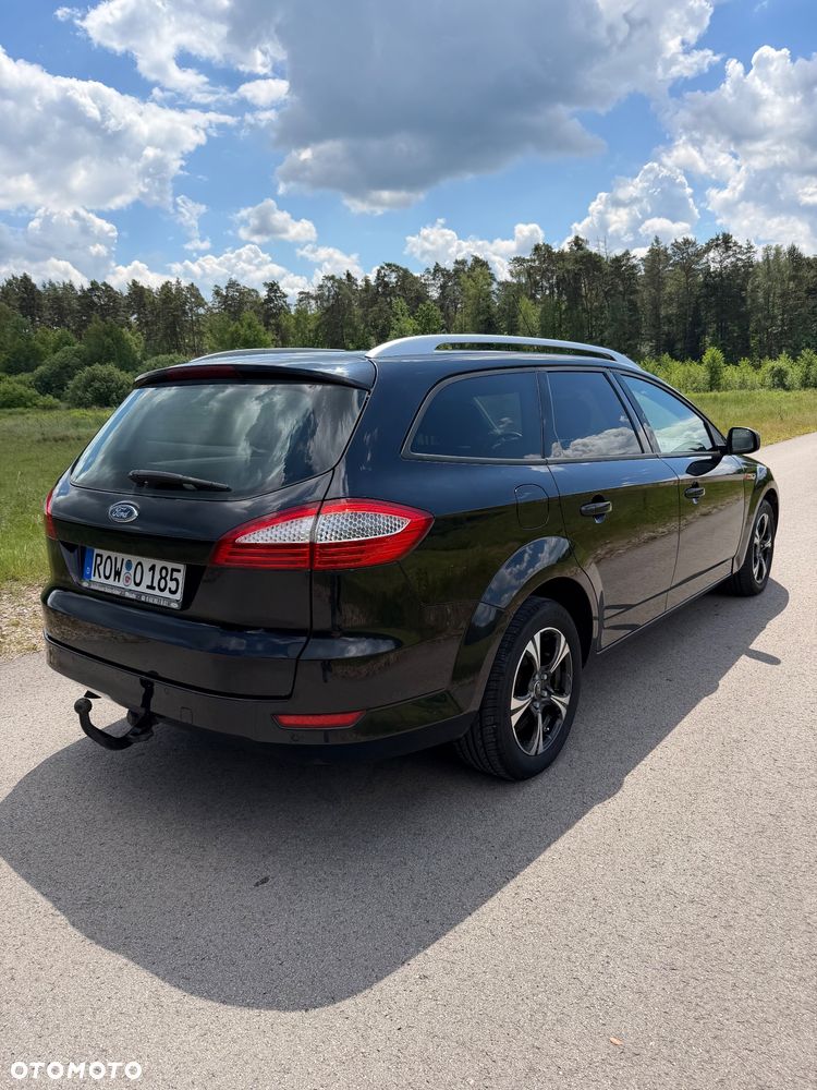 Ford Mondeo 2.0 TDCi Black Magic - 4