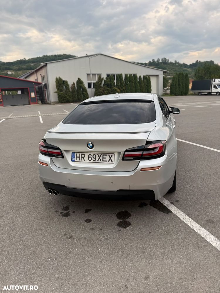 BMW Seria 5 530d xDrive Sport-Aut. - 10