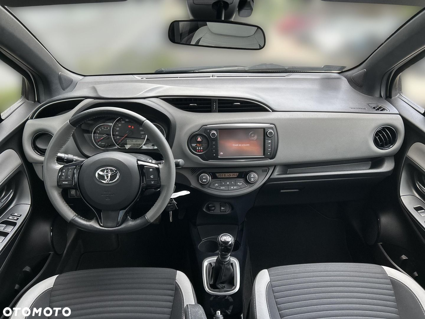 Toyota Yaris 1.33 Selection Pure - 11