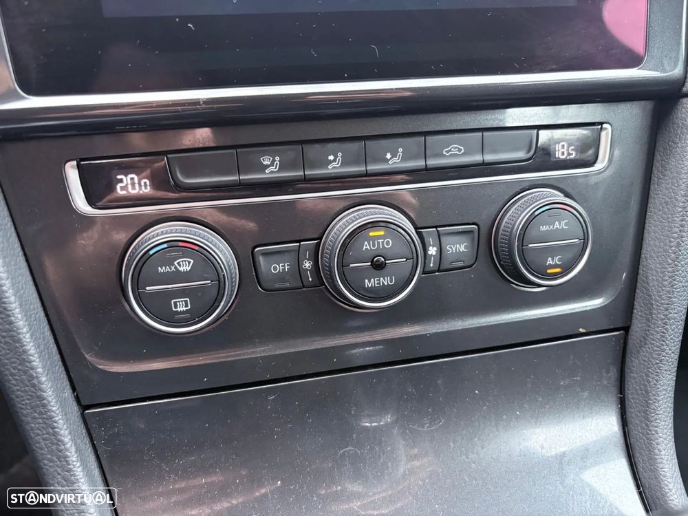 VW Golf 1.0 TSI Confortline - 47