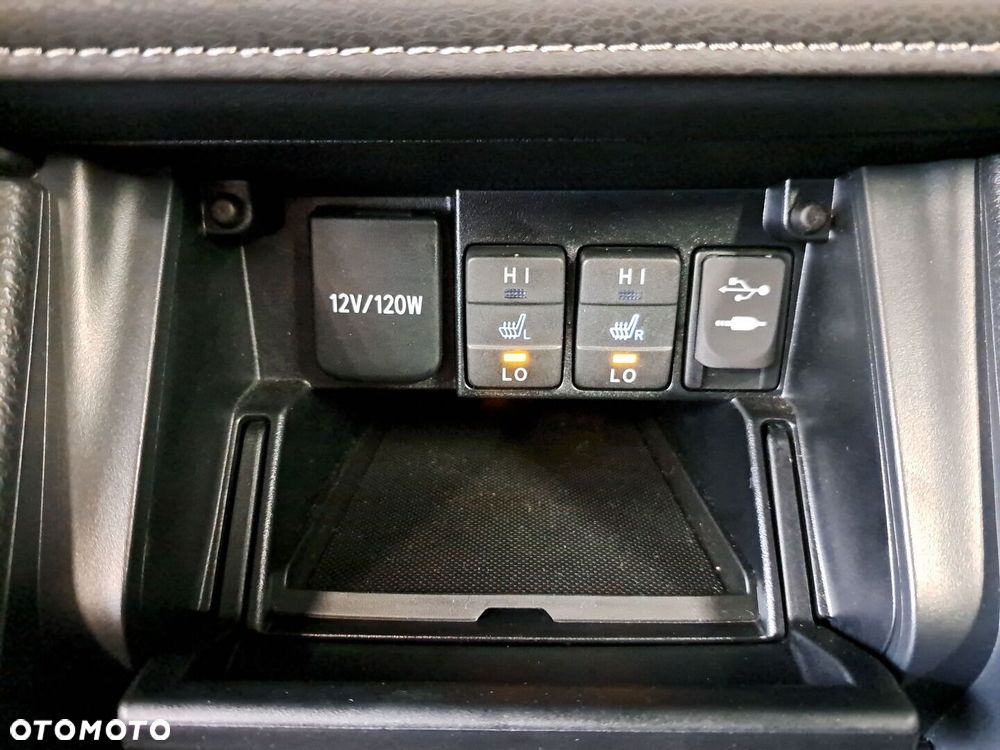 Toyota Auris - 28