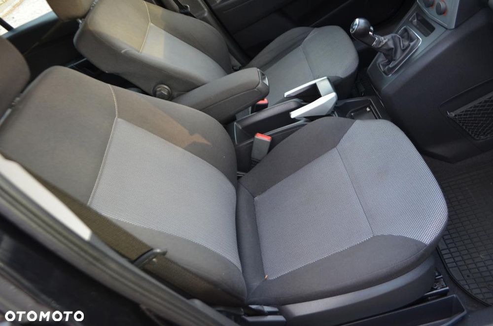 Opel Zafira 1.6 - 24