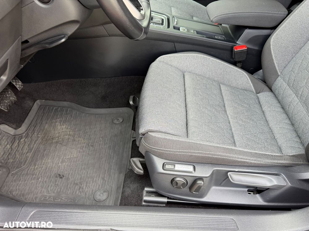Volkswagen Passat 2.0 TDI SCR DSG Business - 19