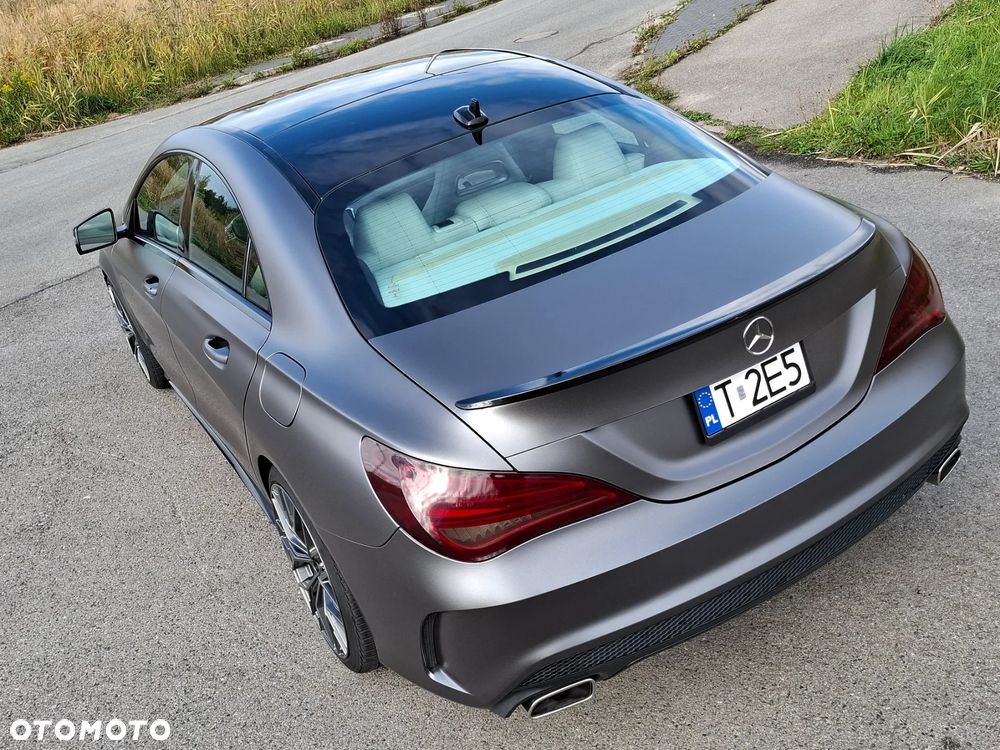 Mercedes-Benz CLA 250 7G-DCT AMG Line - 16