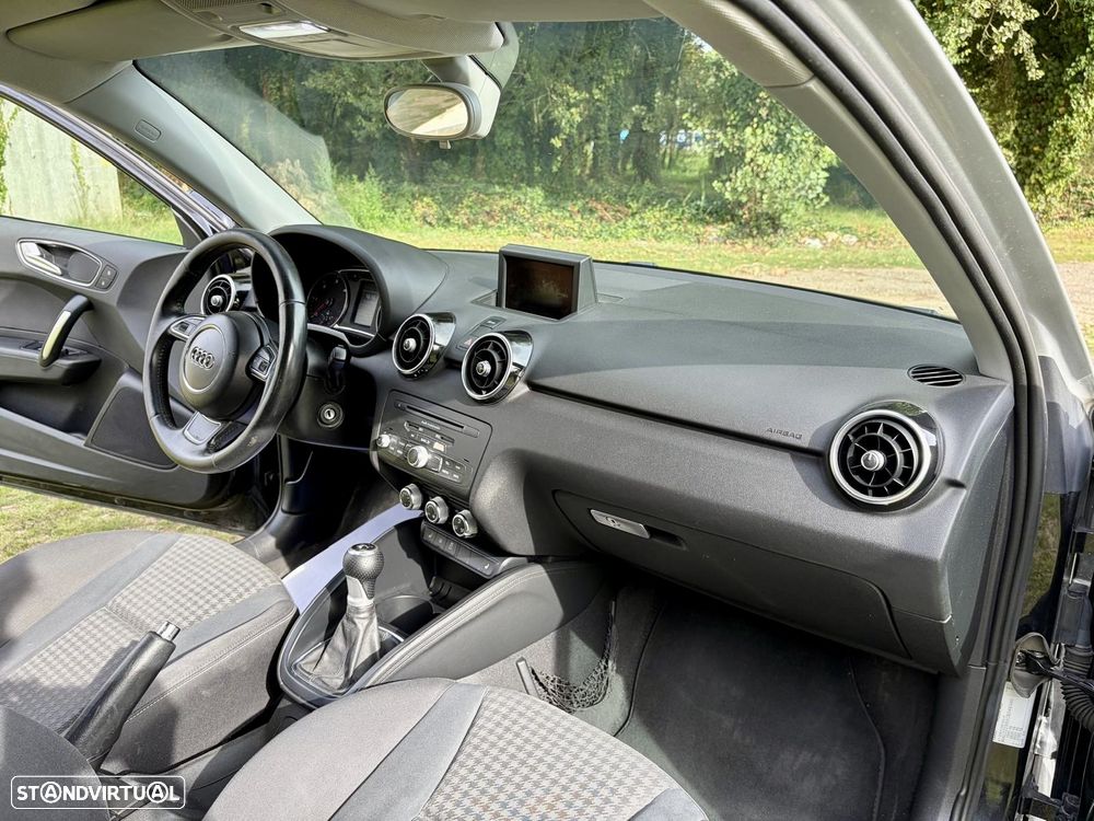 Audi A1 1.6 TDI S line edition - 47
