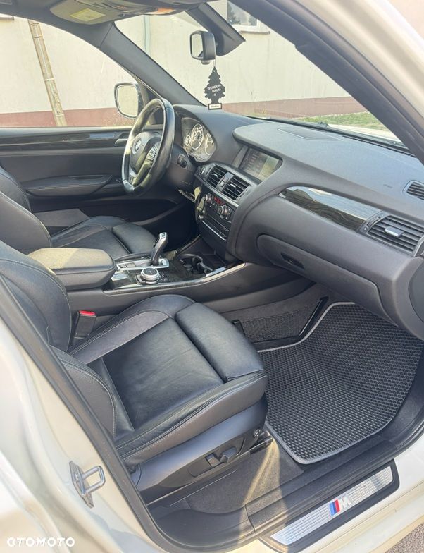 BMW X3 28i xDrive - 3