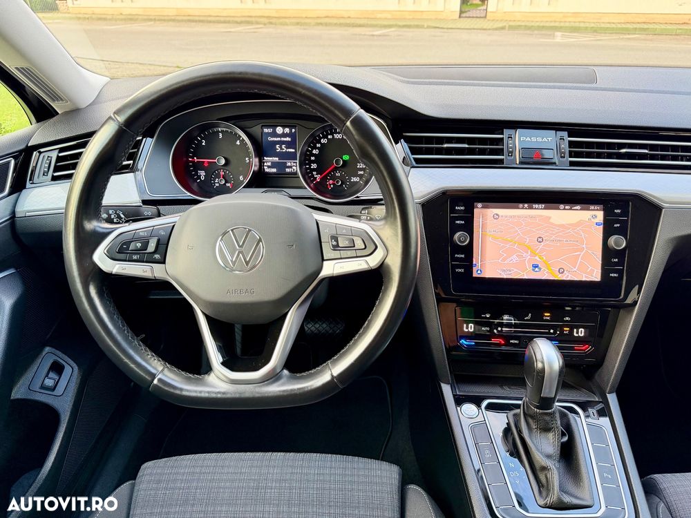 Volkswagen Passat 2.0 TDI SCR DSG Business - 9