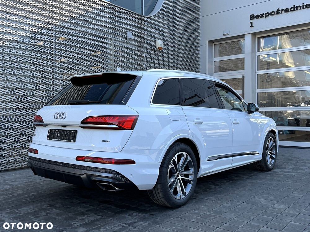 Audi Q7 - 11