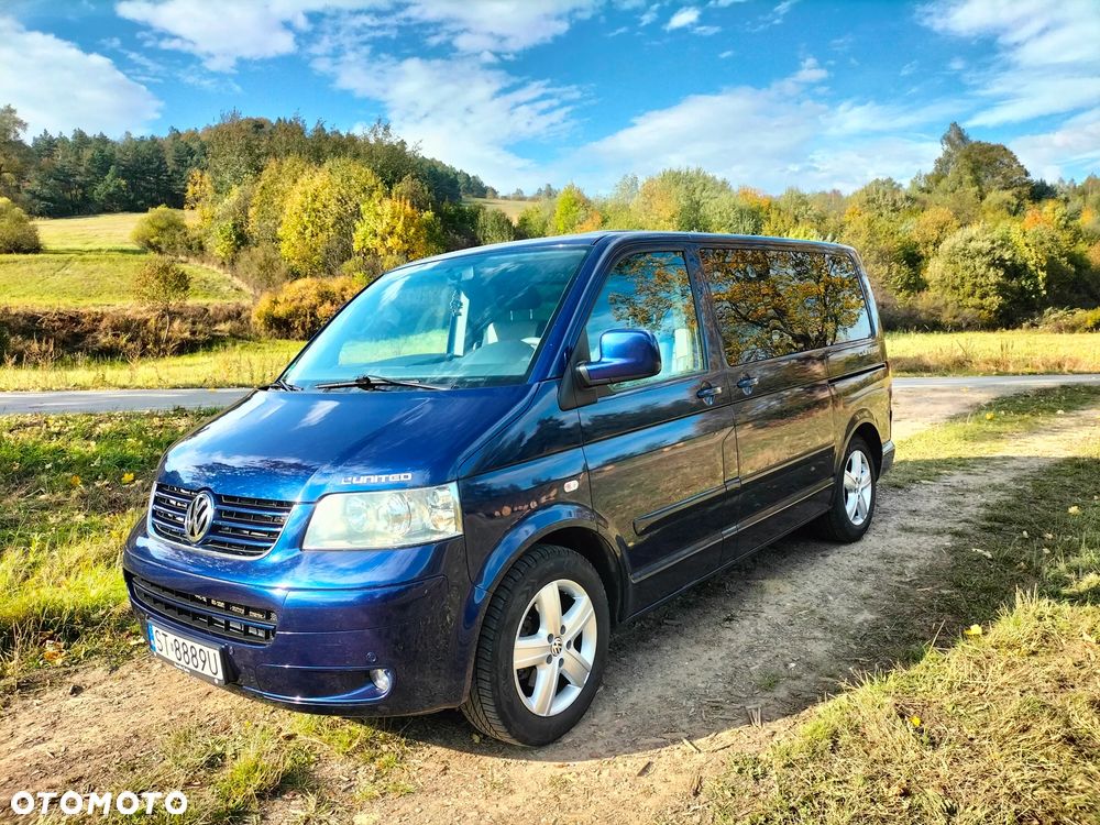 Volkswagen Multivan - 13