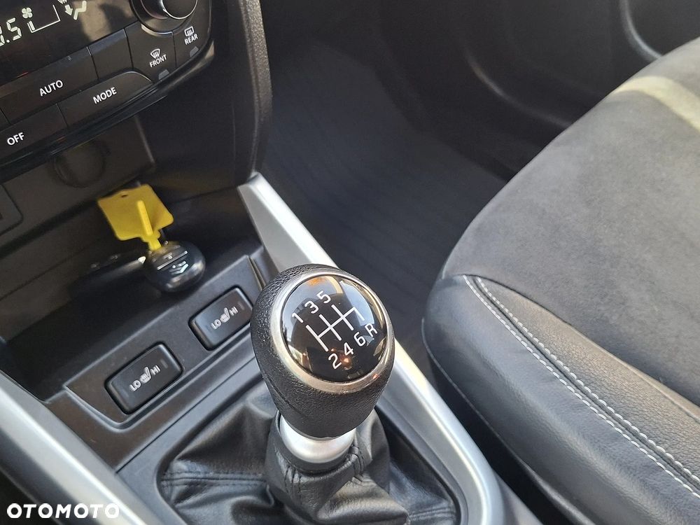 Suzuki Vitara - 25