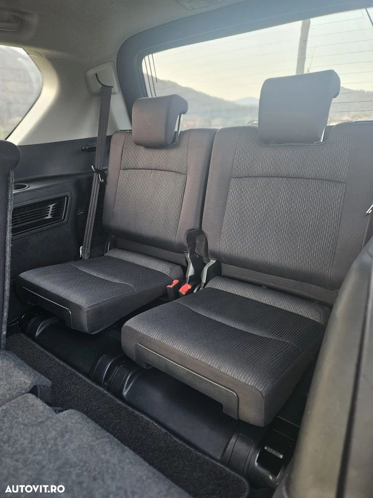Toyota Land Cruiser 2.8l D-4D 204 CP A/T 7 locuri Executive - 4