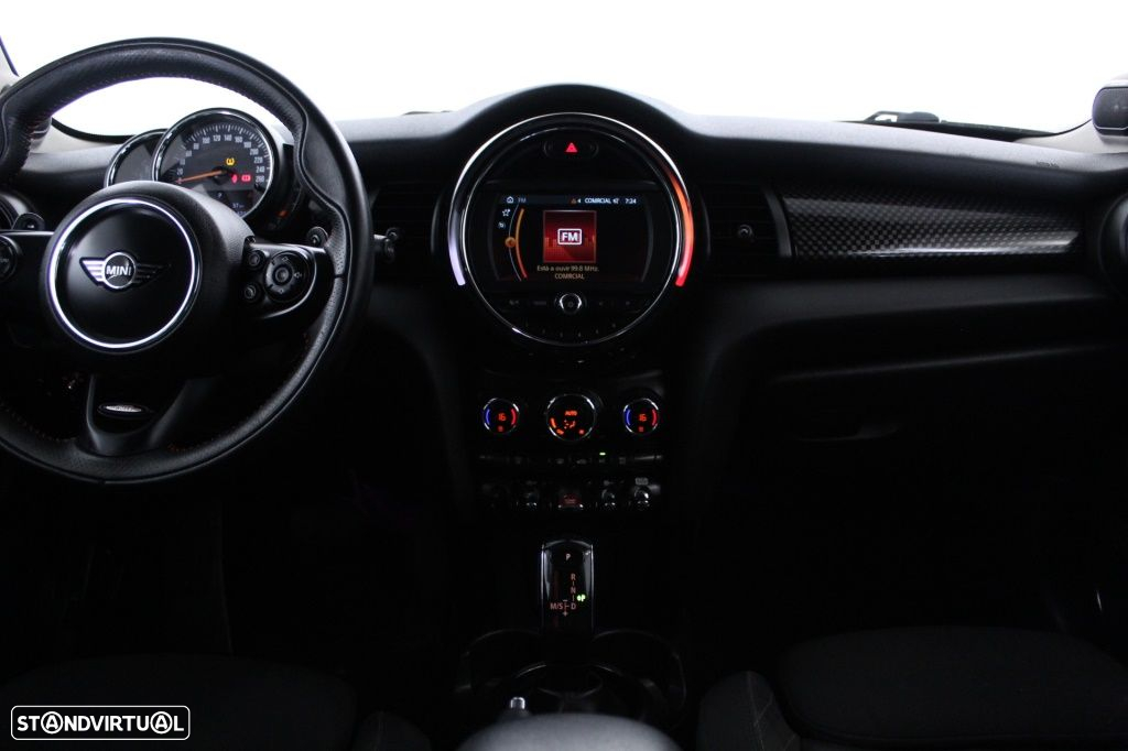 MINI 5 Portas Cooper S Auto - 17