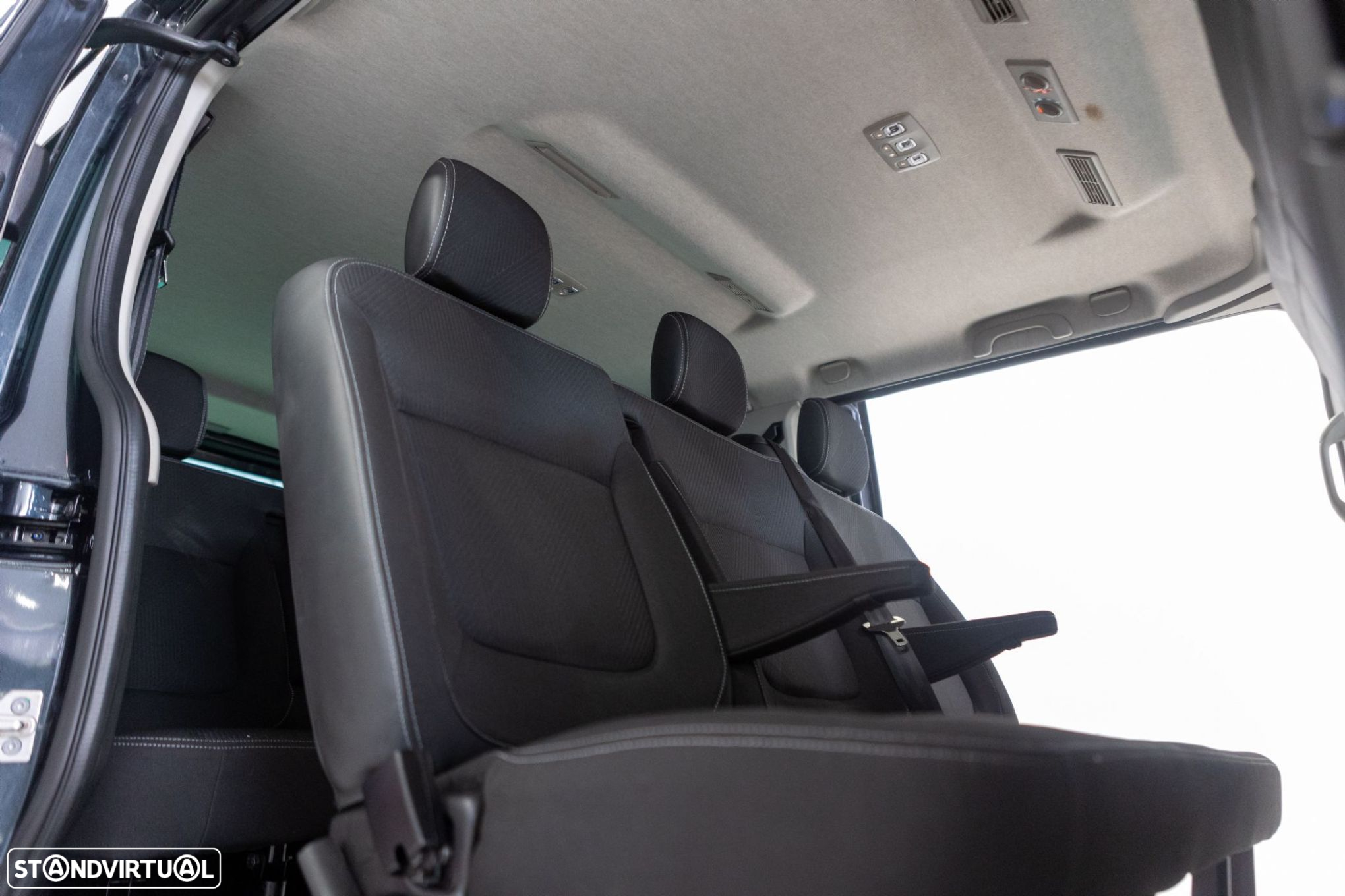 Renault Trafic - 16