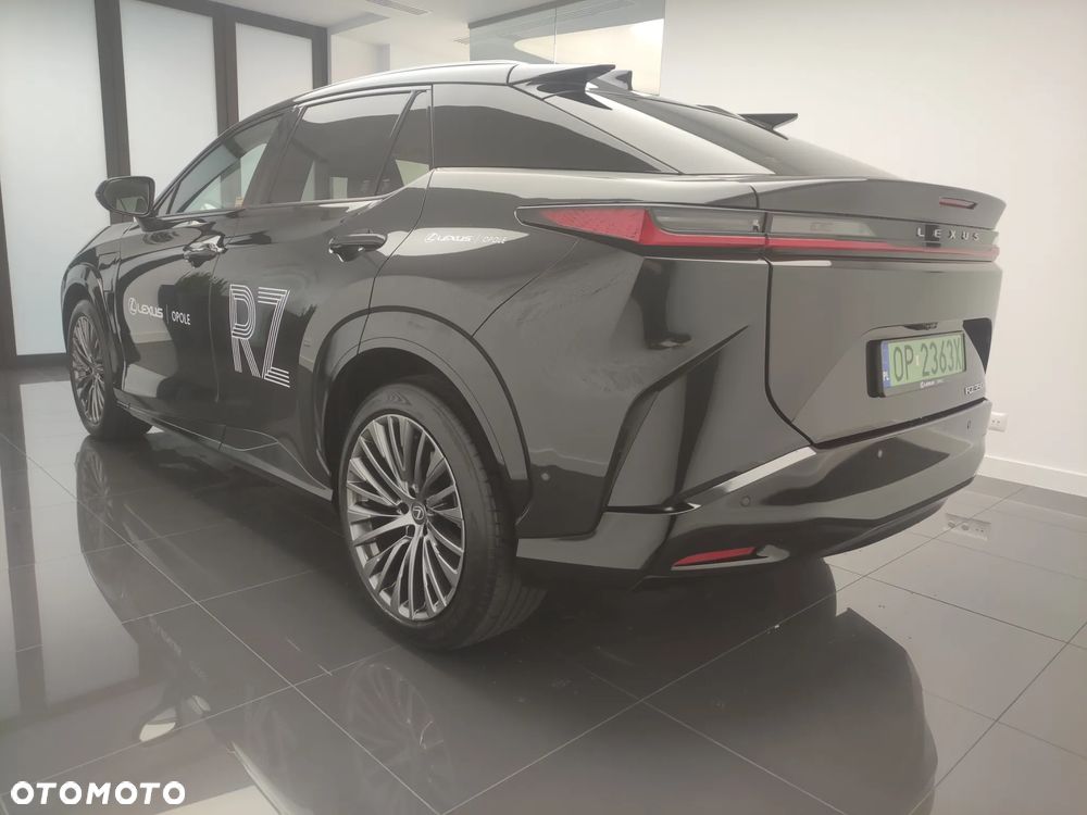 Lexus RZ - 3