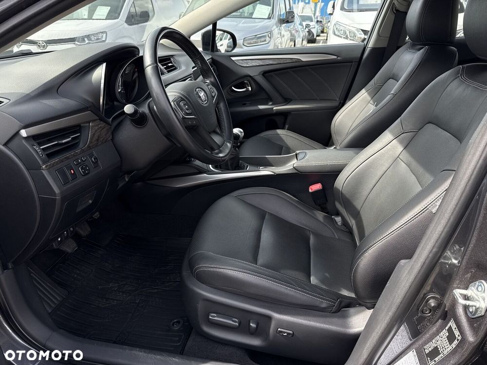 Toyota Avensis 1.8 Prestige - 13