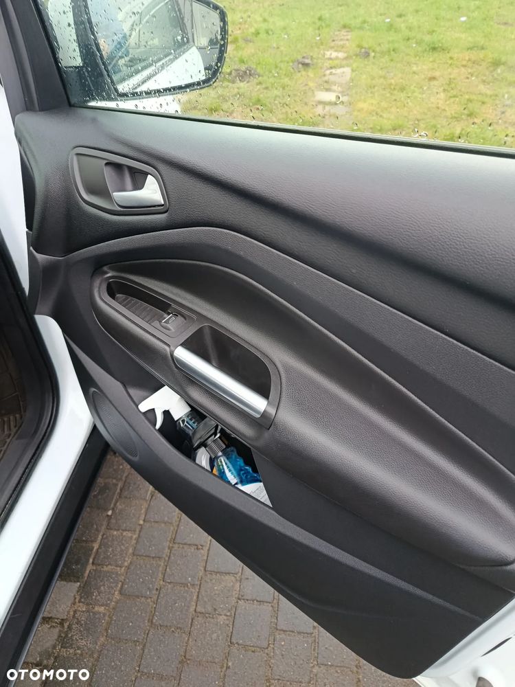 Ford Kuga 1.5 TDCi FWD Edition - 13