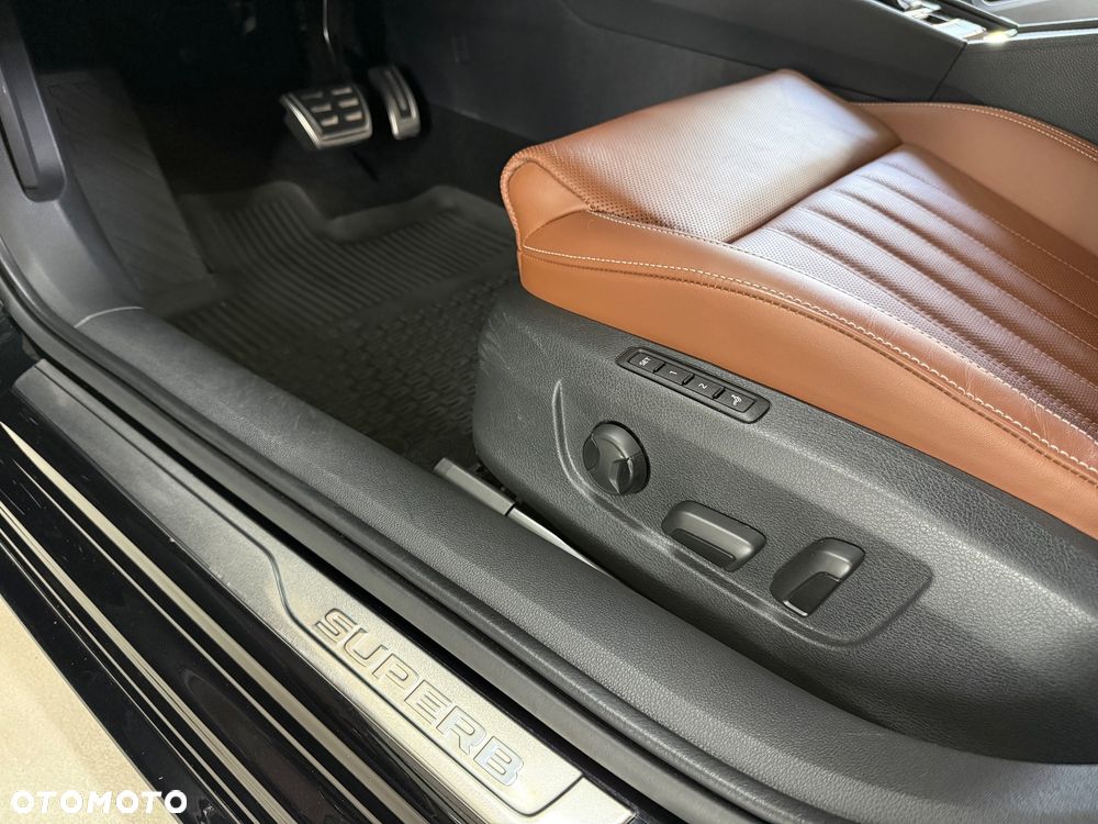 Skoda Superb 2.0 TDI SCR L&K DSG - 27
