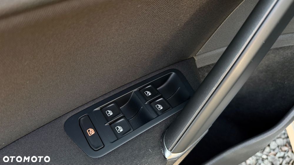 Volkswagen Golf 1.4 TSI BlueMotion Technology Lounge - 35