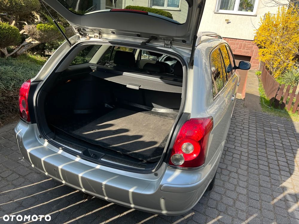 Toyota Avensis 2.0 D-4D Sol - 9