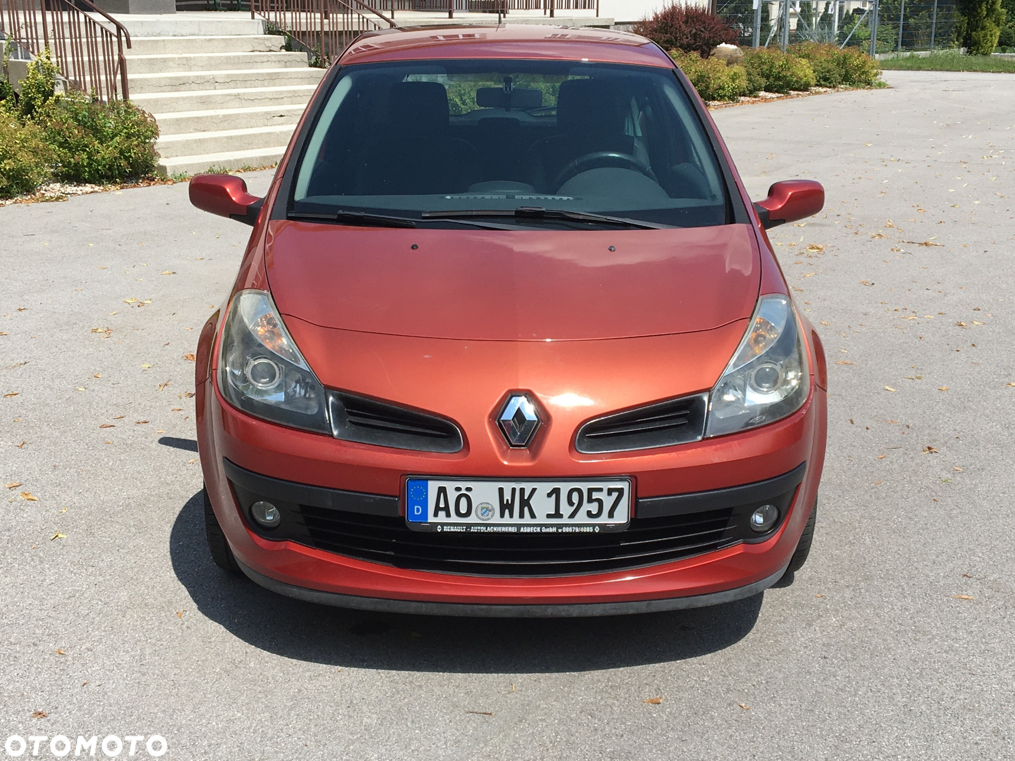 Renault Clio 1.5 dCi FAP Privilege - 8