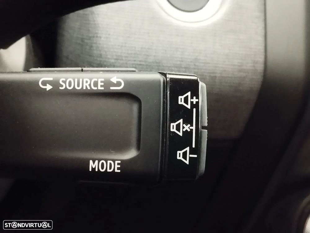 Mitsubishi Colt 1.0 MPI-T Invite - 25