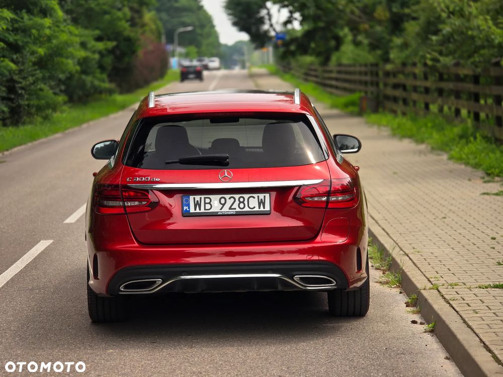 Mercedes-Benz Klasa C 300 de 9G-TRONIC - 17