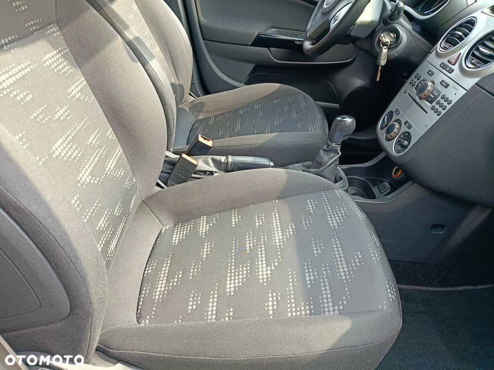 Opel Corsa - 13