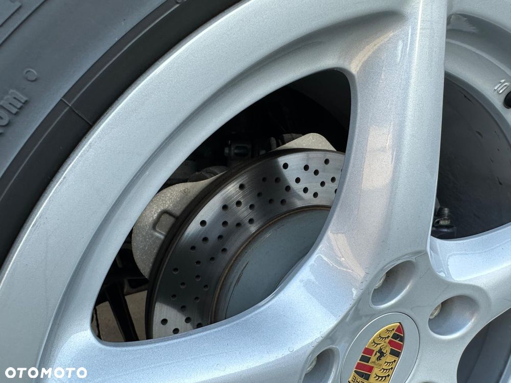Porsche 911 Carrera Tiptronic S - 28