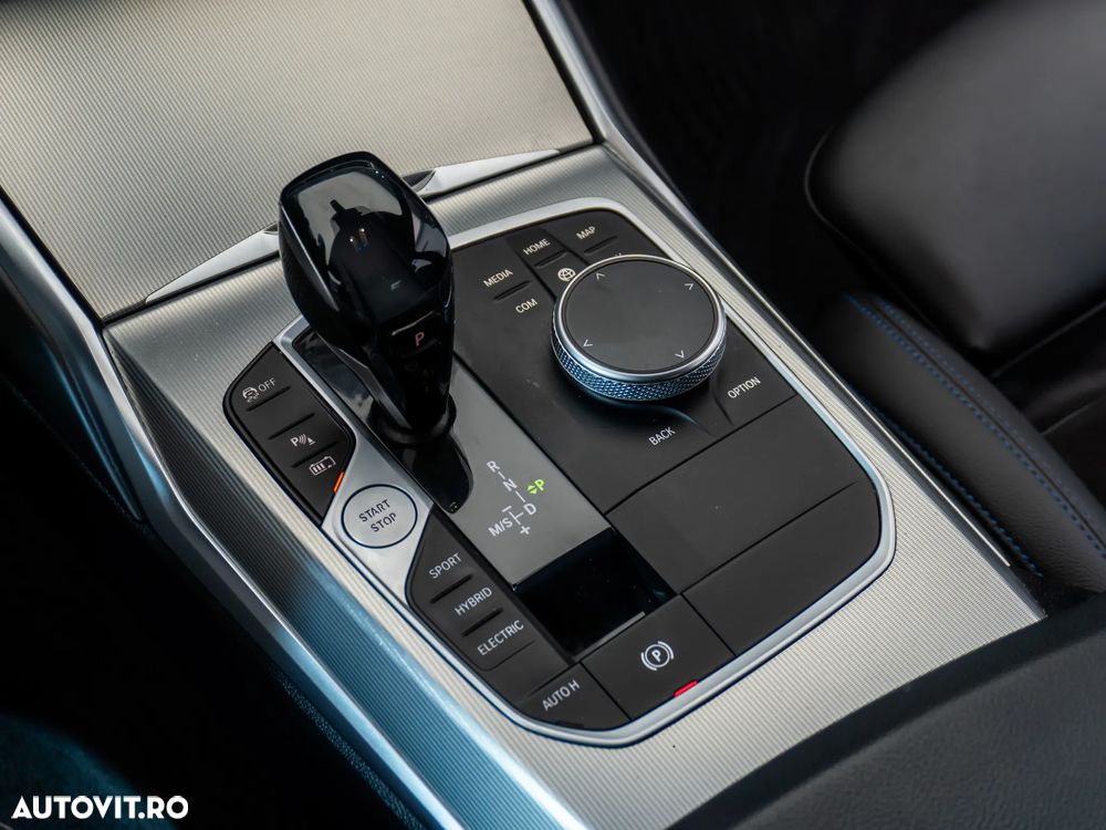 BMW Seria 3 330e Aut. M Sport - 27