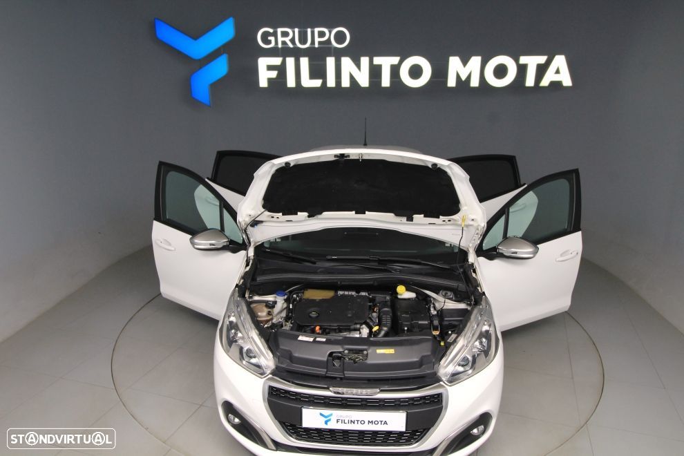 Peugeot 208 1.5 BlueHDi Signature - 12