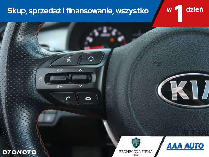 Kia Stonic - 17