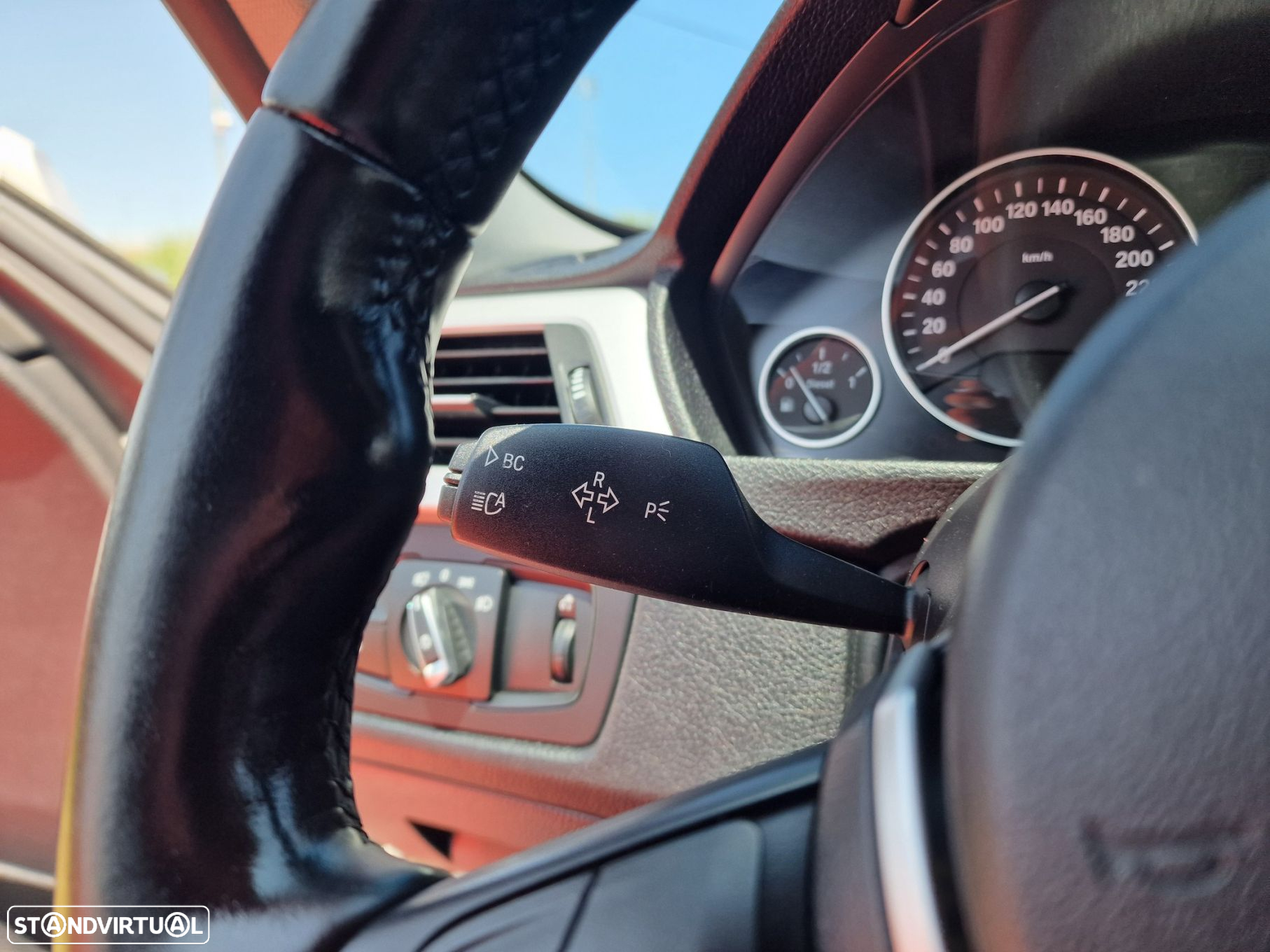 BMW 320 d Touring - 21
