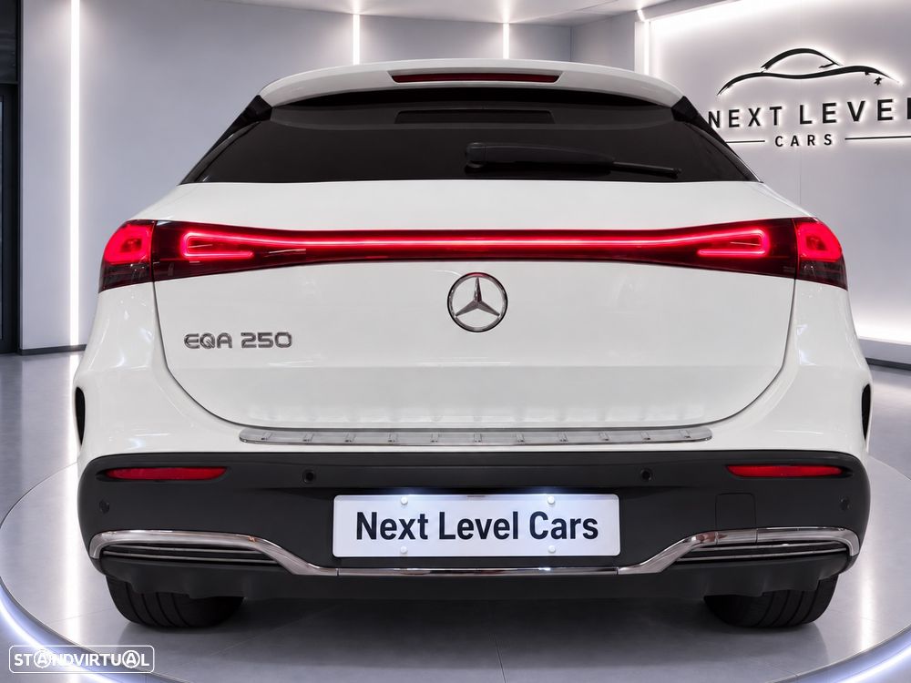 Mercedes-Benz EQA 250 AMG Line - 12