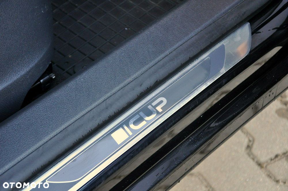 Volkswagen Tiguan - 19