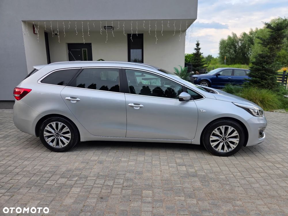 Kia Ceed 1.6 CRDi 136 DCT ISG Platinum Edition - 8