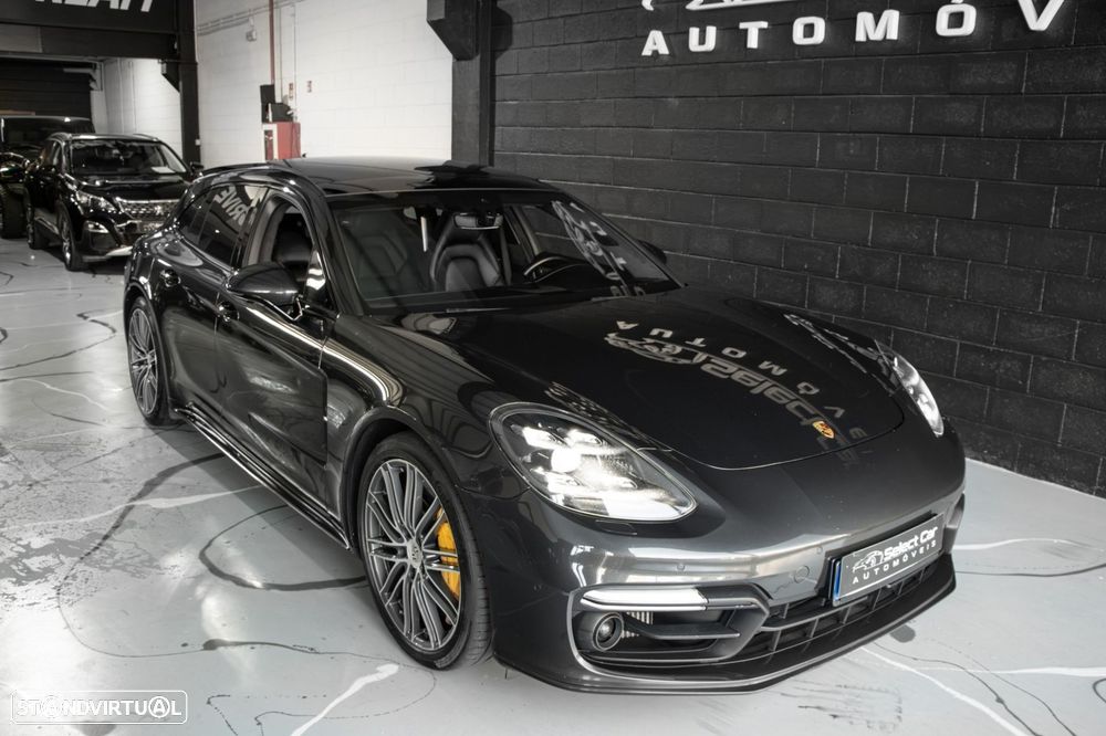 Porsche Panamera Sport Turismo - 5