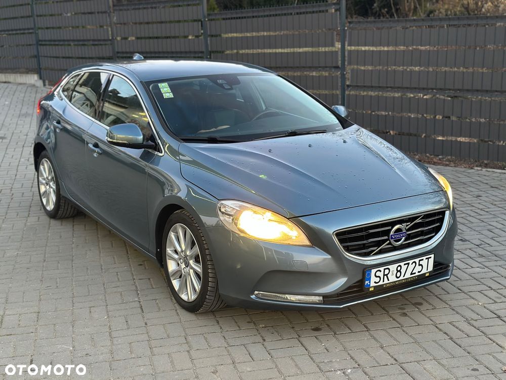 Volvo V40 D2 Momentum - 3