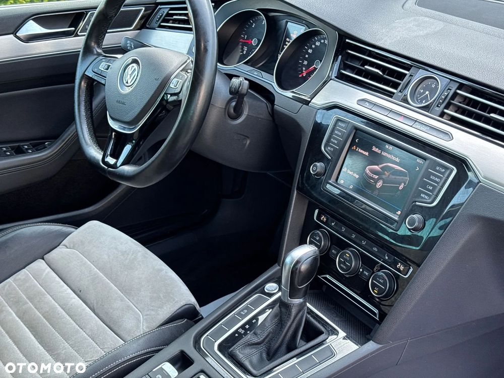 Volkswagen Passat 2.0 TDI (BlueMotion Technology) DSG Highline - 30