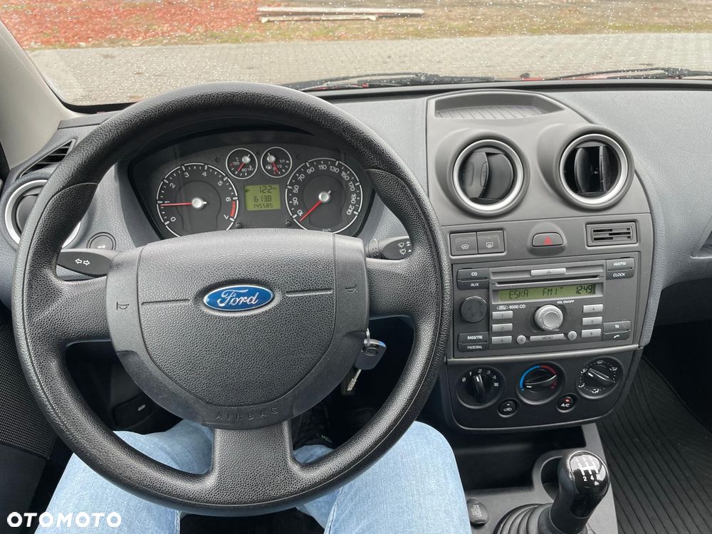 Ford Fiesta - 6