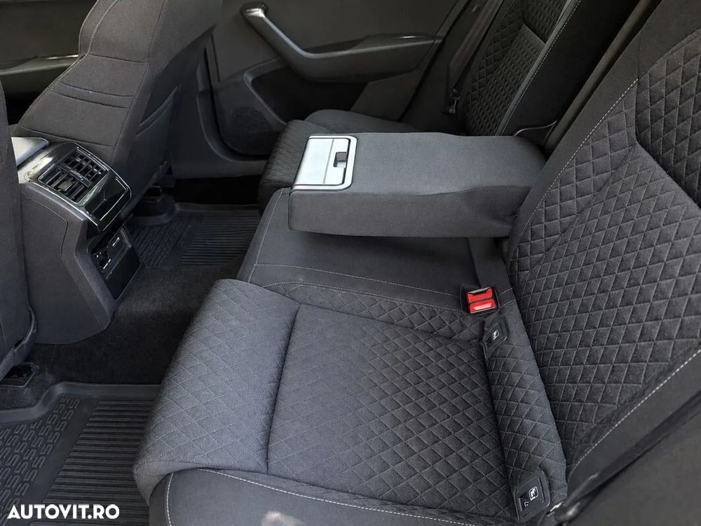 Skoda Superb 2.0 TDI DSG Ambition - 18