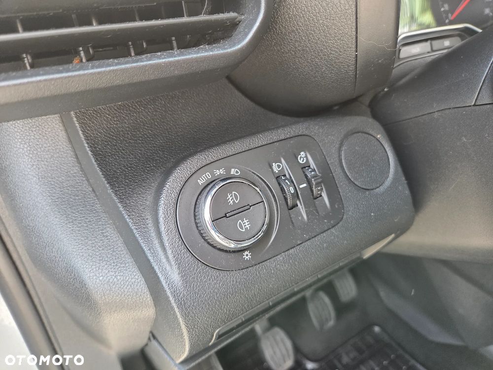 Opel Combo 1.5 CDTI Enjoy S&S - 20