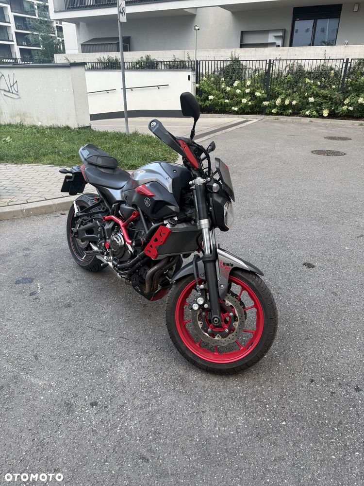 Yamaha MT - 12