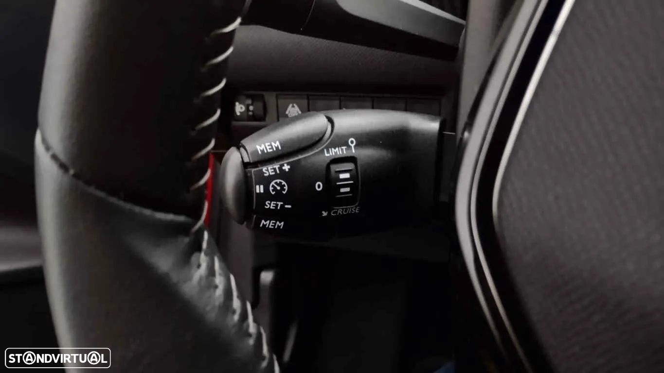 Peugeot e-208 Active Pack - 16