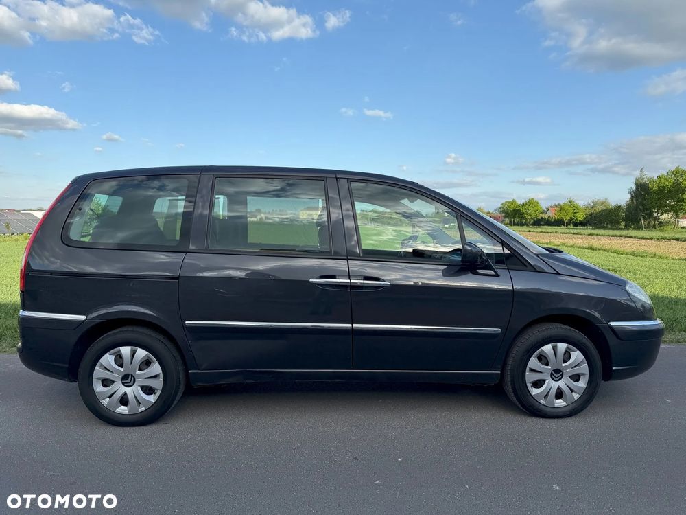 Citroën C8 2.0 16V Style - 5