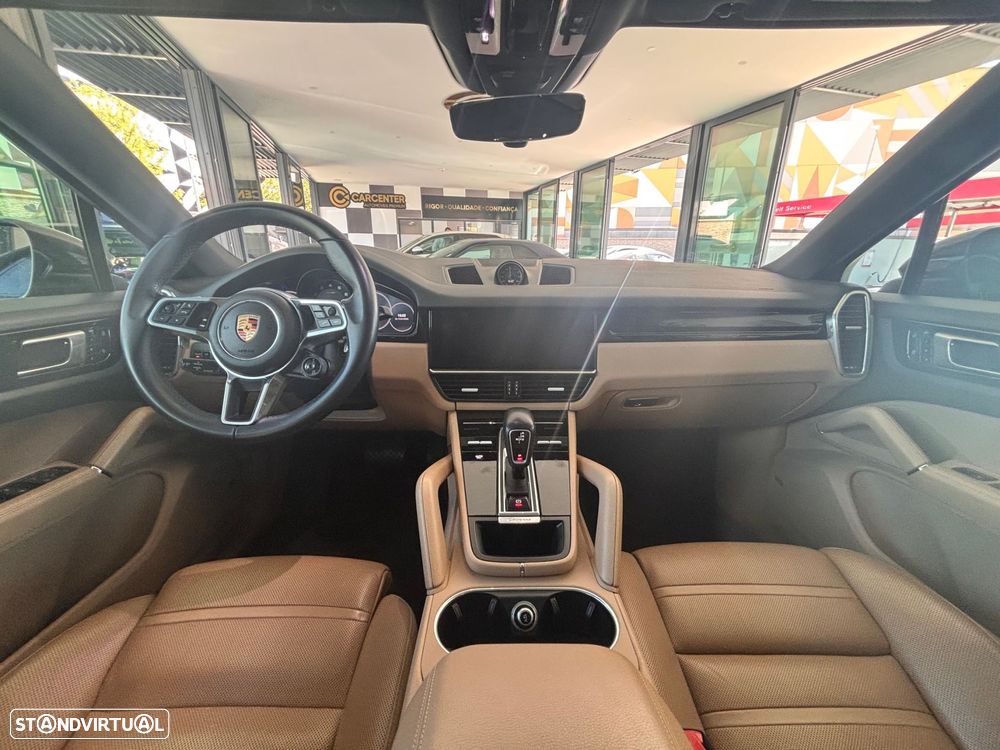 Porsche Cayenne Coupé - 10