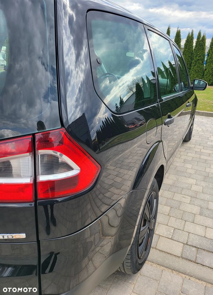 Ford Galaxy 1.8 TDCi Ambiente - 8